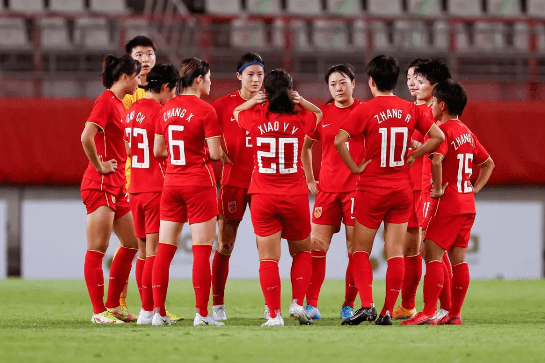 因为中国女足夺冠，球迷热情高涨
