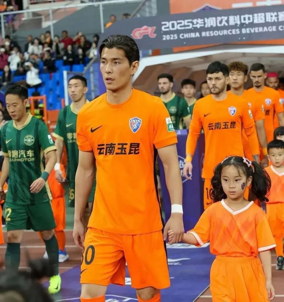 爱游戏tv-中超球员斩获国家队主力位置，成为不可或缺之人的简单介绍
