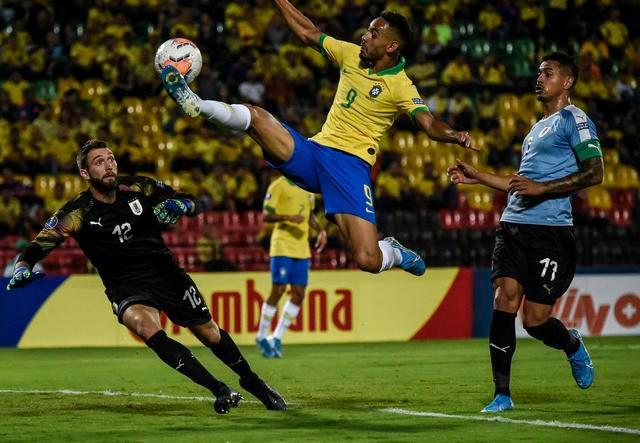 关于卫冕冠军再战！遭遇强力对手在比赛中较量的信息