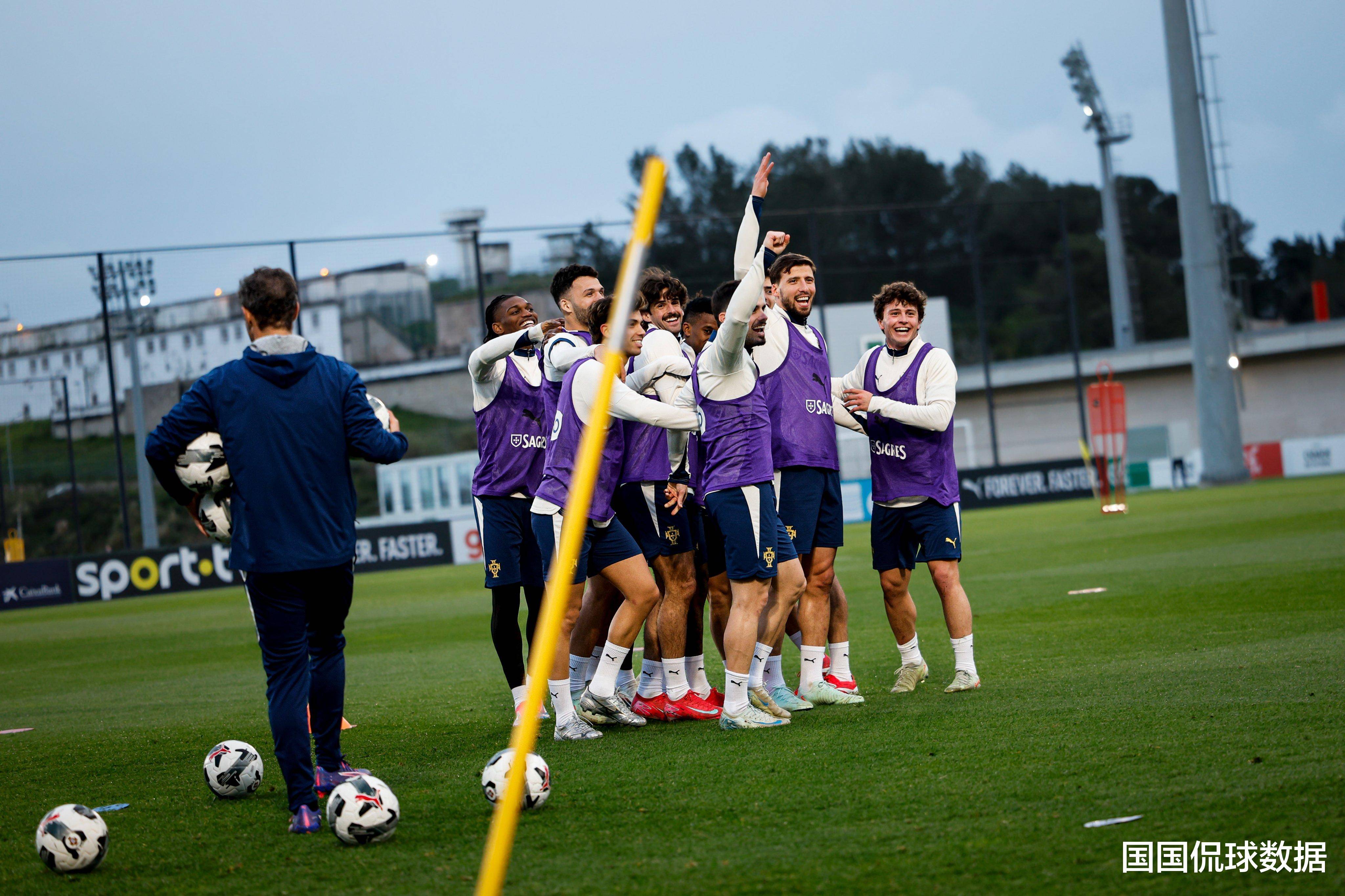 关于欧国联比赛：新规则实施，球员变阵应对的信息