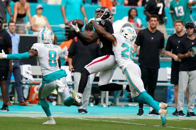 爱游戏官网-比分胶着！北部豪强紧咬胜利希望不放松的简单介绍