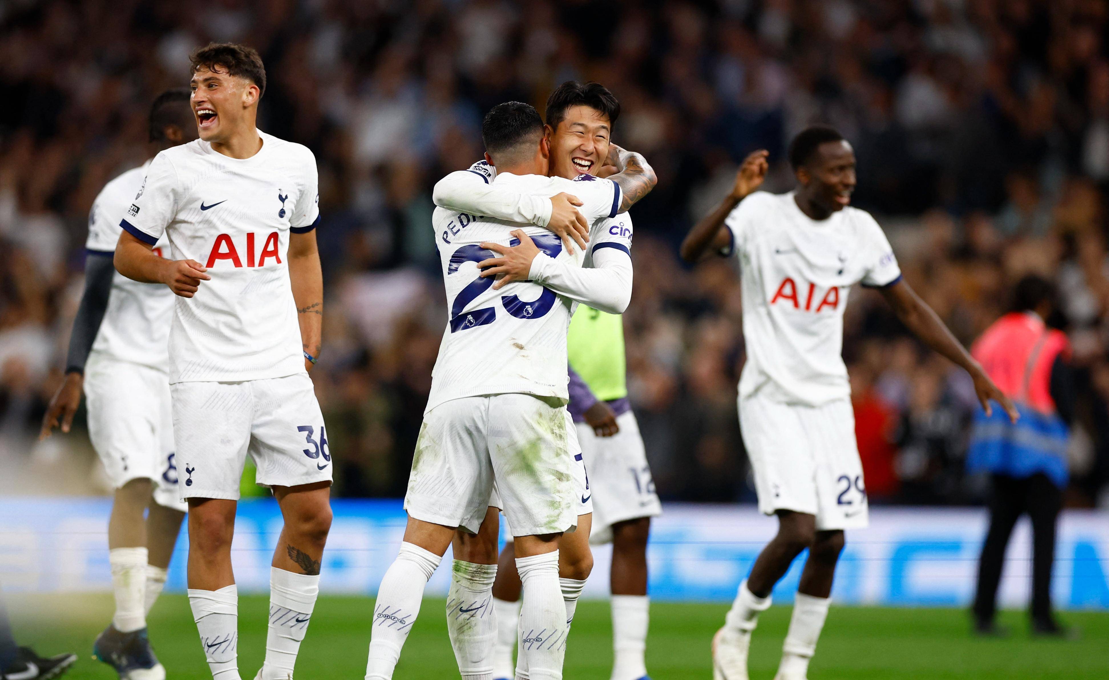 关于曼城锦上添花，主场取胜晋级下一轮的信息