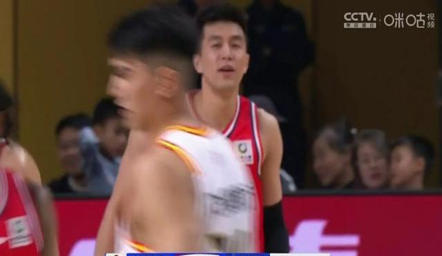 福建队客场惨败,积分榜下滑 福建队客场惨败,积分榜下滑