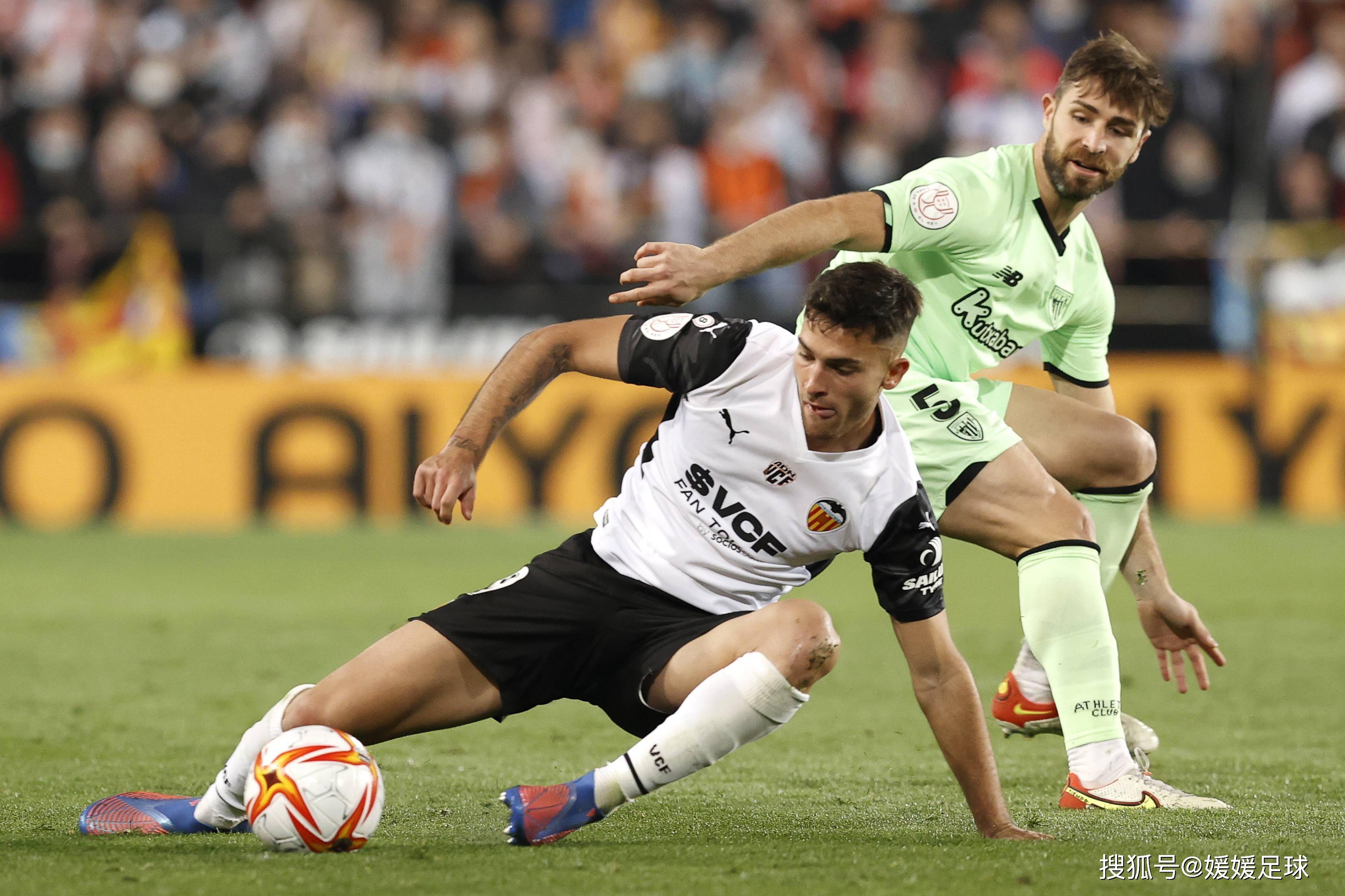 爱游戏体育-托特纳姆热刺遭遇冷门失利，难掩落寞之情的简单介绍