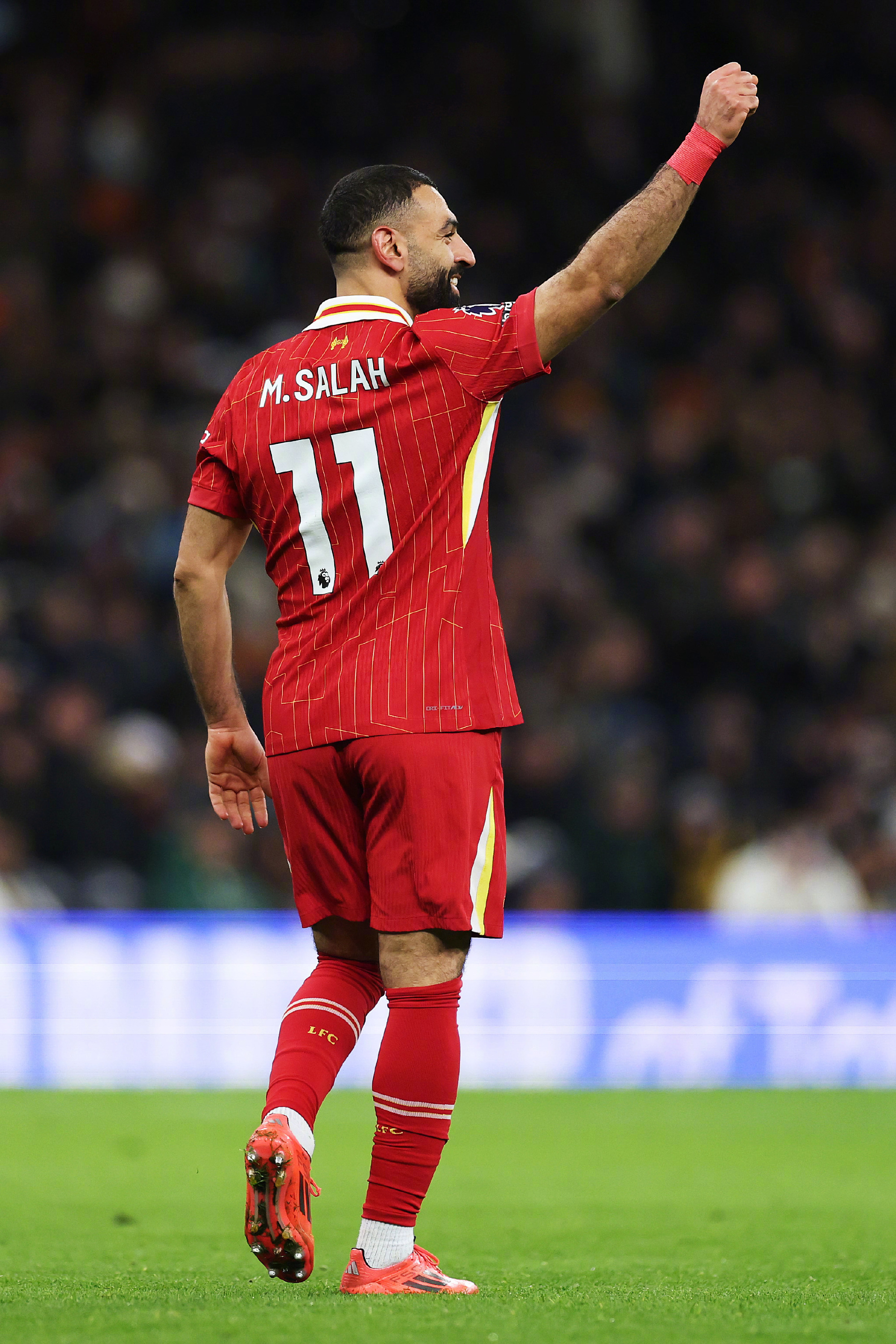 爱游戏官方-刚刚英超：巴萨碾压勇士，表现神勇的简单介绍