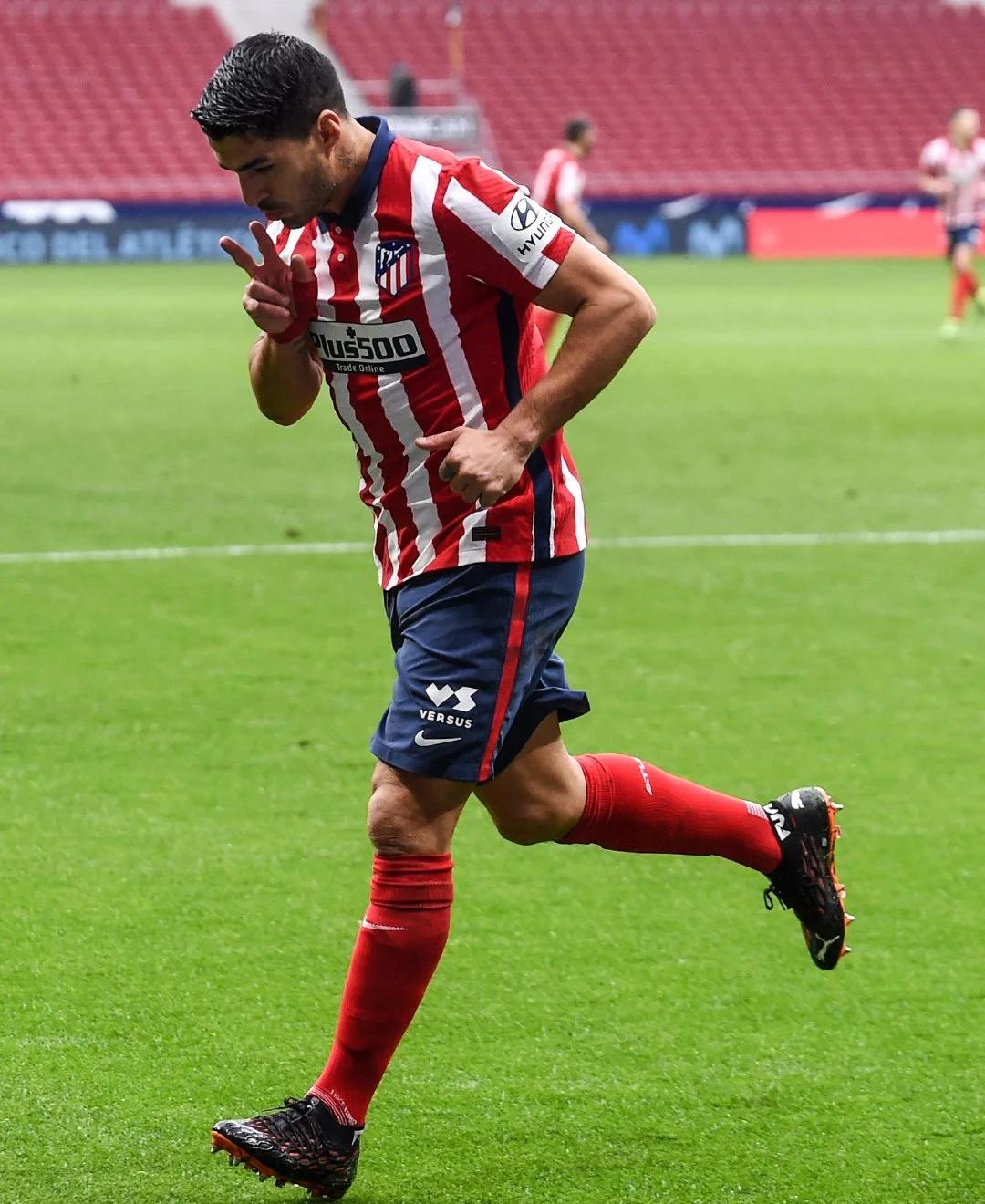 乌拉圭球星苏亚雷斯确认加盟意甲球队