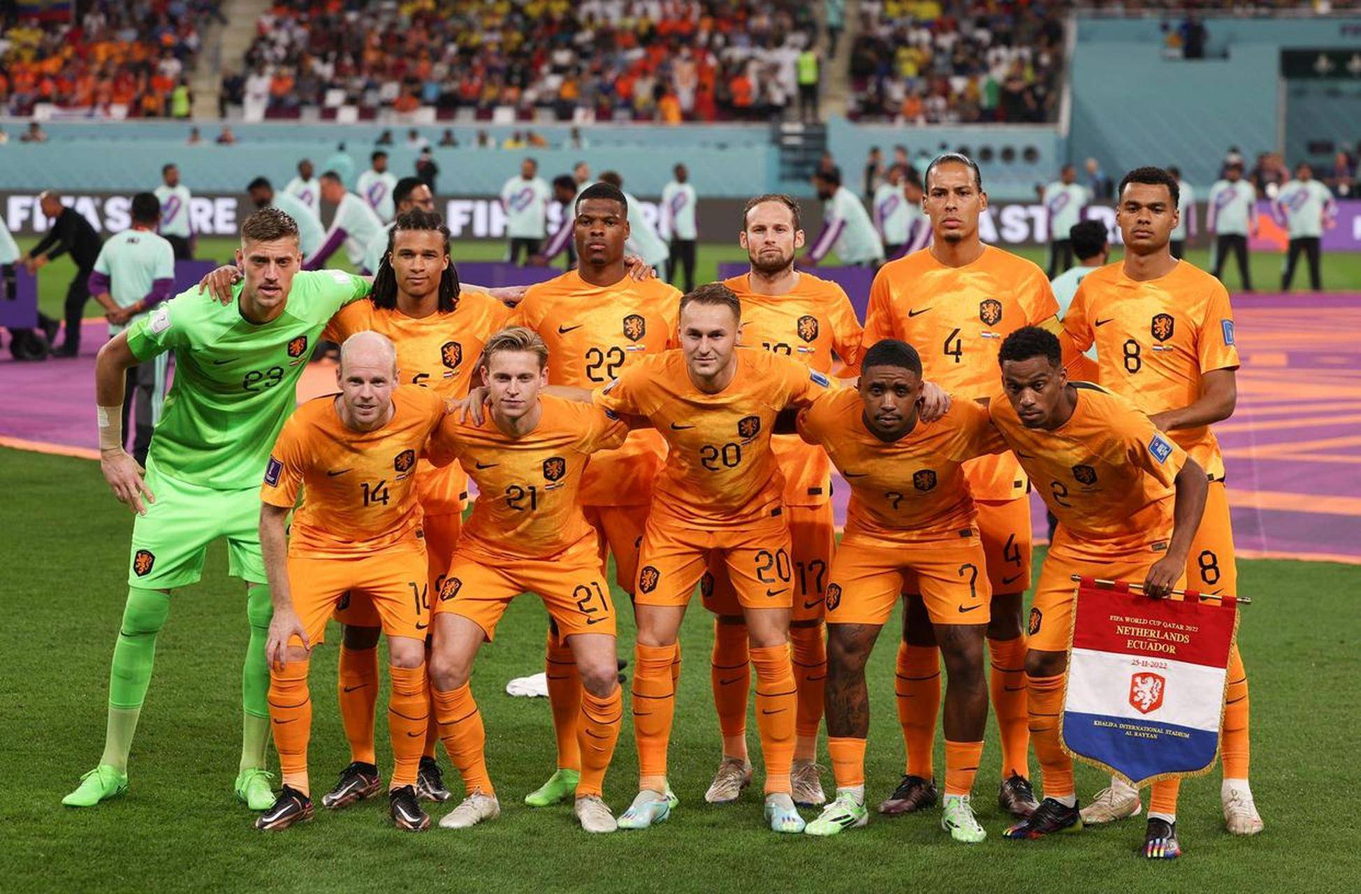 爱游戏体育-芬兰队在欧预赛中实现反弹，晋级势头强劲