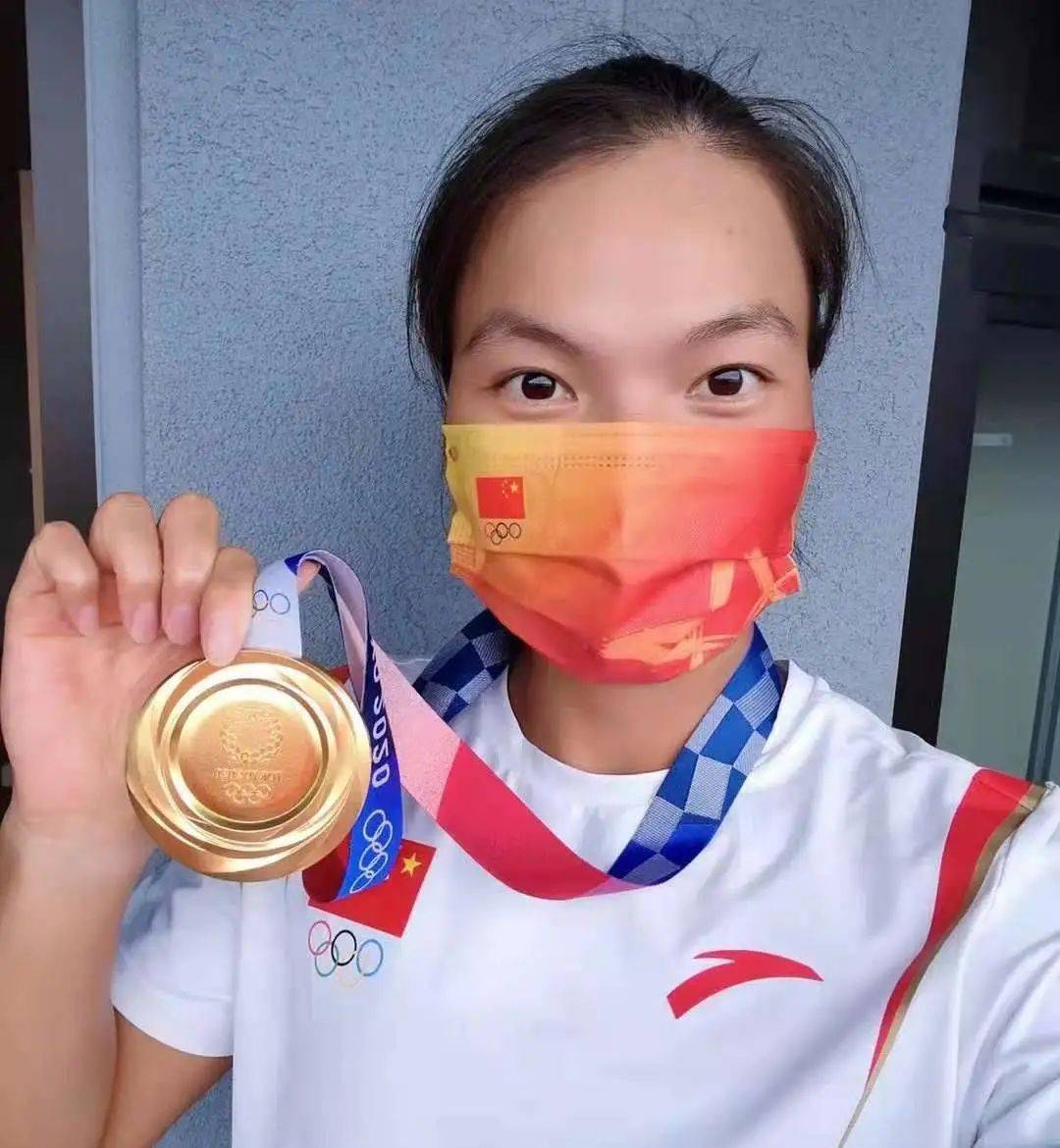 爱游戏APP-皮划艇选手情绪高涨，为国争光兢兢业业的简单介绍