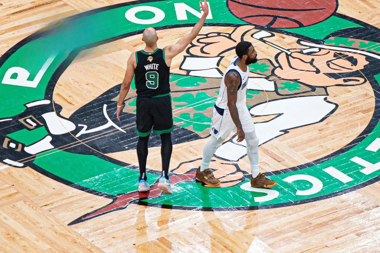 爱游戏下载-开拓者擒下独行侠，结束两连败