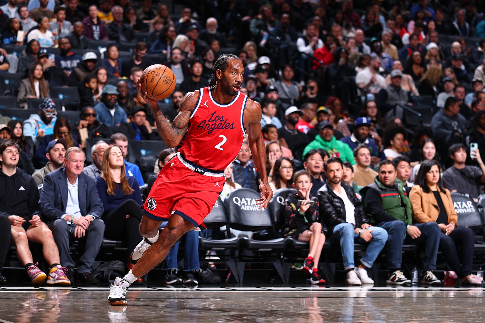 快船主场力克爵士，保持不败