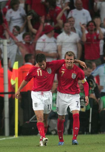 爱游戏官方-瑞典队绝杀英格兰队，奥恰洛夫高光表现