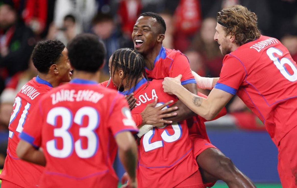 勒沃库森轻取土耳其，阿什拉夫关键制胜