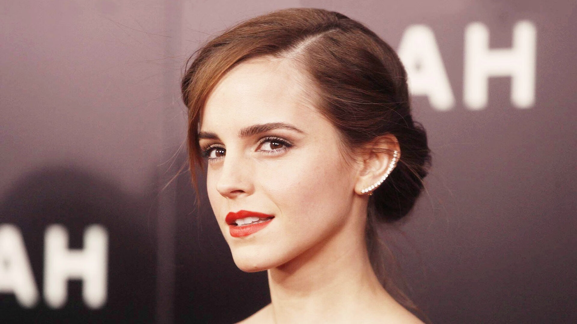 东方利刃破长夜，莱奥压力之下击穿里昂的中国曙光